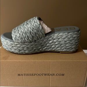 Matisse Women's Peony Woven Platform Sandals - Slate Blue Sz 8 NEW